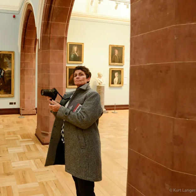 Photographers — photograph 20 of 30