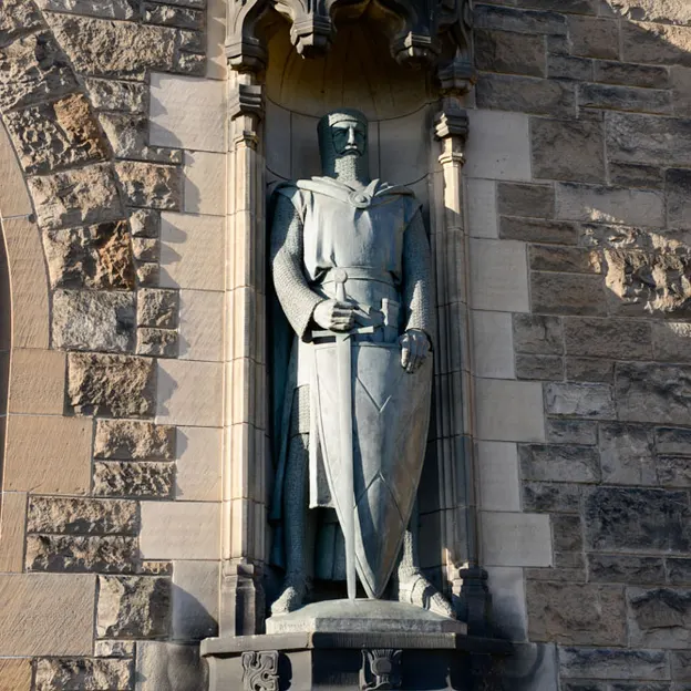 Edinburgh Castle — photograph 15 of 20