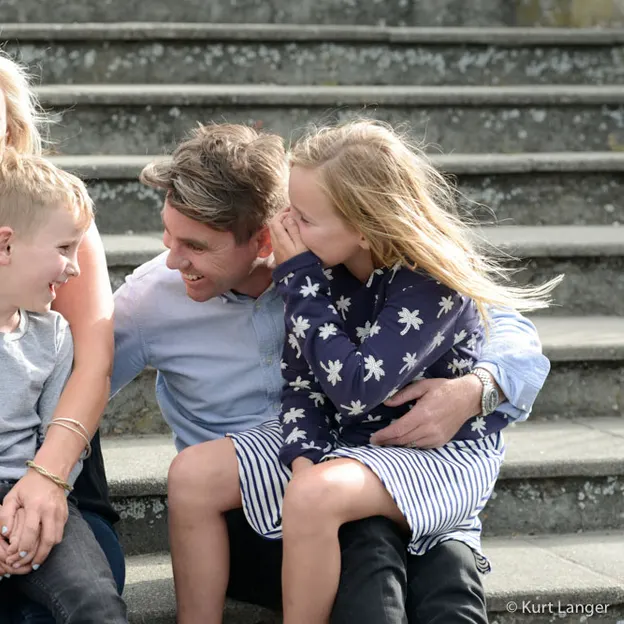 Watsons And Parkers Xmas Portrait — photograph 15 of 28