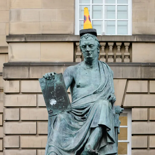 Classic Edinburgh — photograph 35 of 36