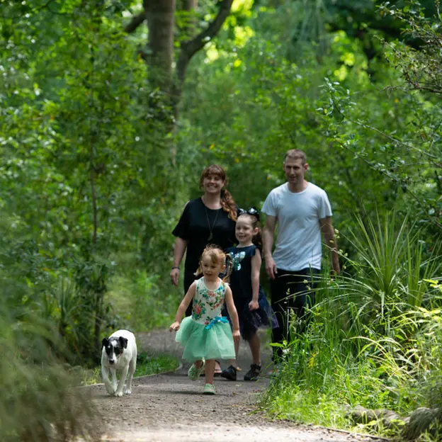 Maxwells Family Portrait — photograph 68 of 77