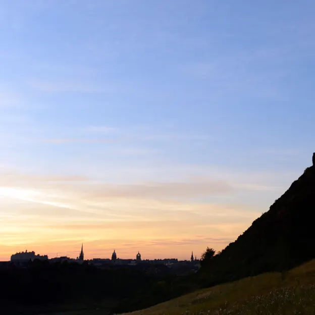 Beautiful Edinburgh — photograph 14 of 24