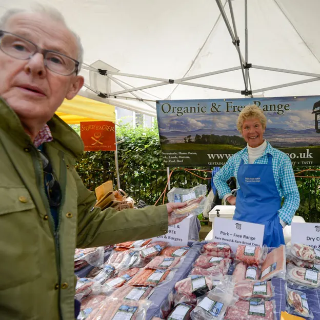 Stallholders — photograph 22 of 24