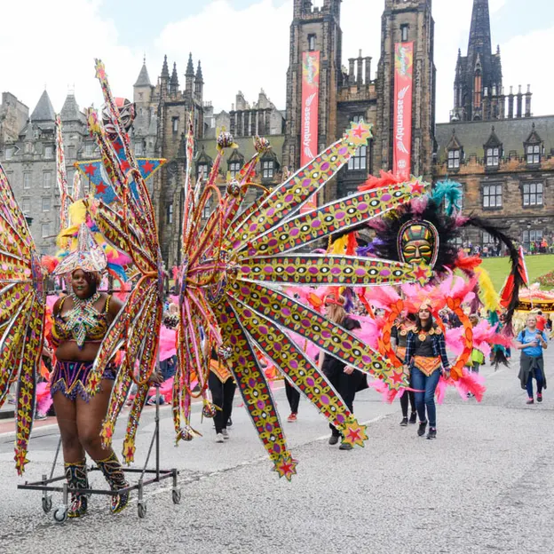 Edinburgh Festival Carnival — photograph 9 of 28