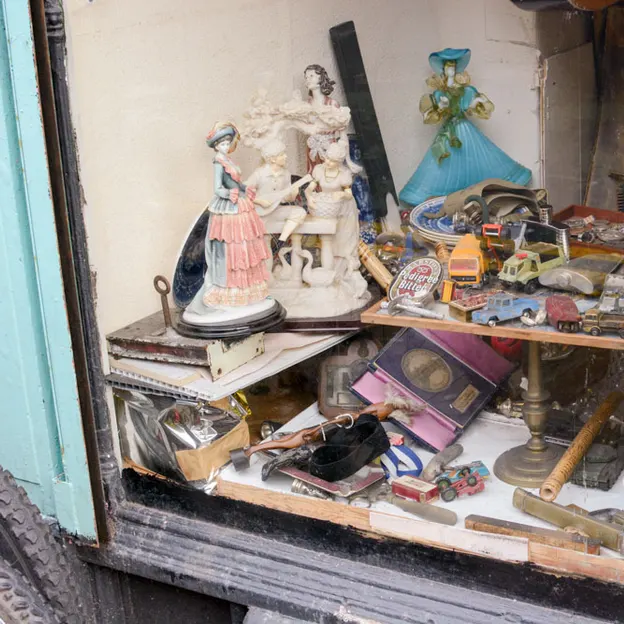 Shop Windows — photograph 51 of 55
