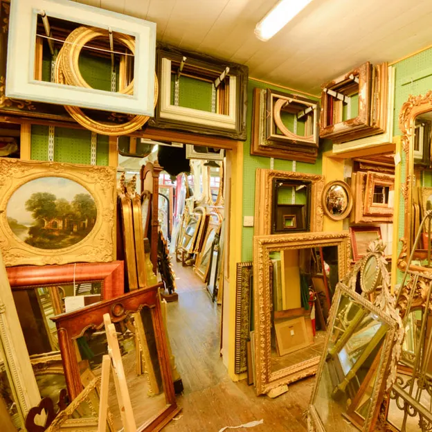 Renaissance Framing — photograph 18 of 19