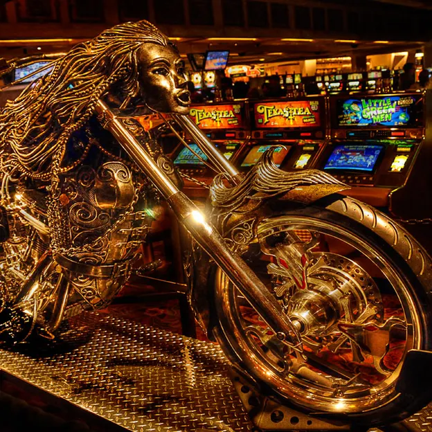Las Vegas — photograph 32 of 48