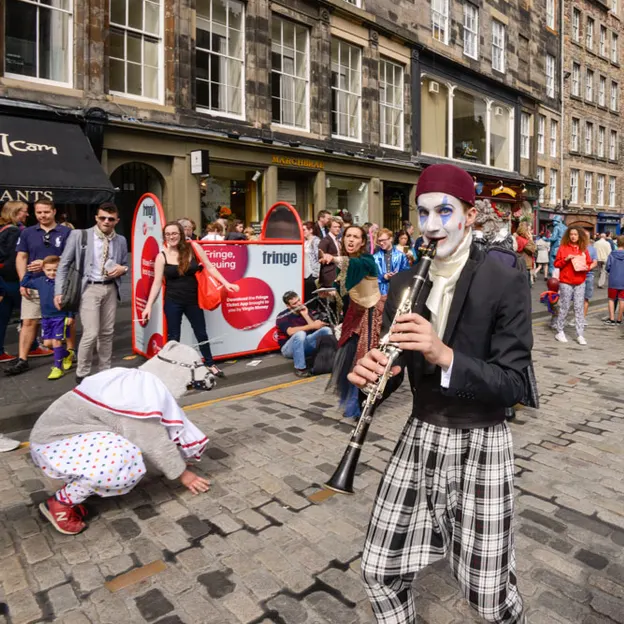 The Edinburgh Festival Fringe — photograph 15 of 49