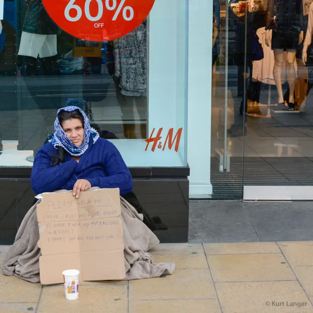 The Roma Beggars — photograph 18 of 20