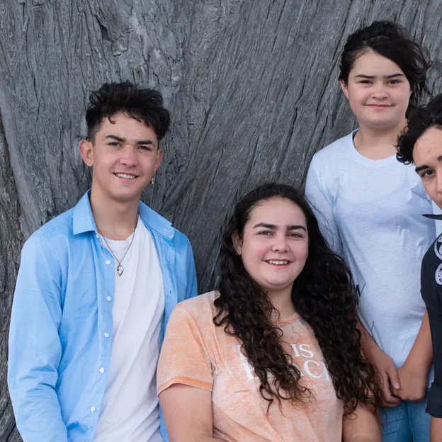 21.2.2020 Shane's Family Portrait — photograph 42 of 92