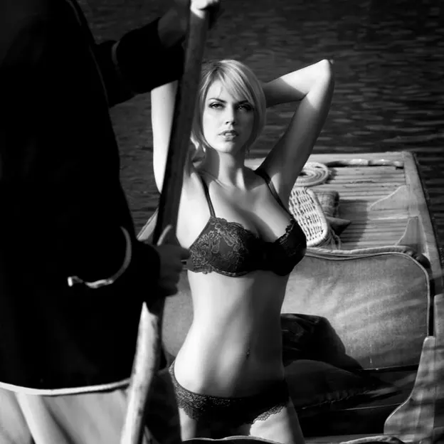 Babes — photograph 11 of 20