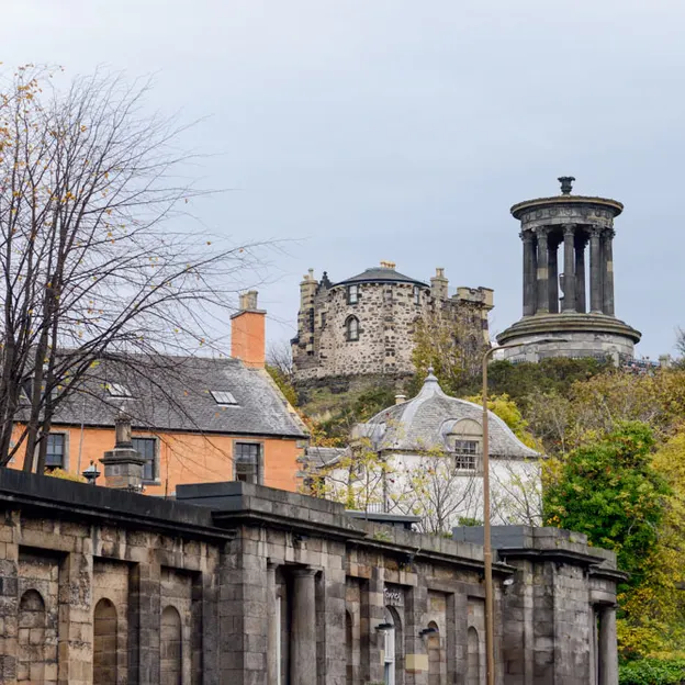 Beautiful Edinburgh — photograph 18 of 24