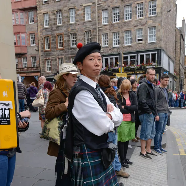 Kilts — photograph 9 of 25