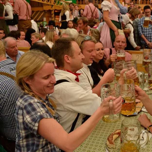 Oktoberfest 2012 — photograph 82 of 90
