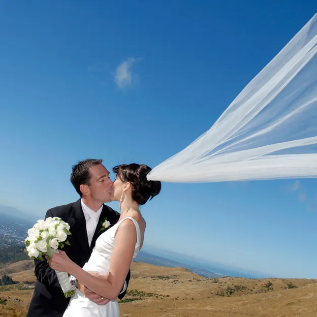 Weddings — photograph 74 of 130