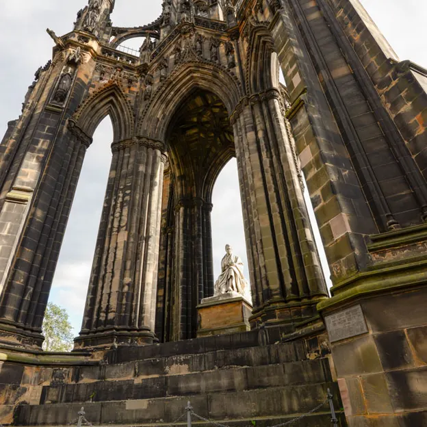 Old Edinburgh — photograph 23 of 30