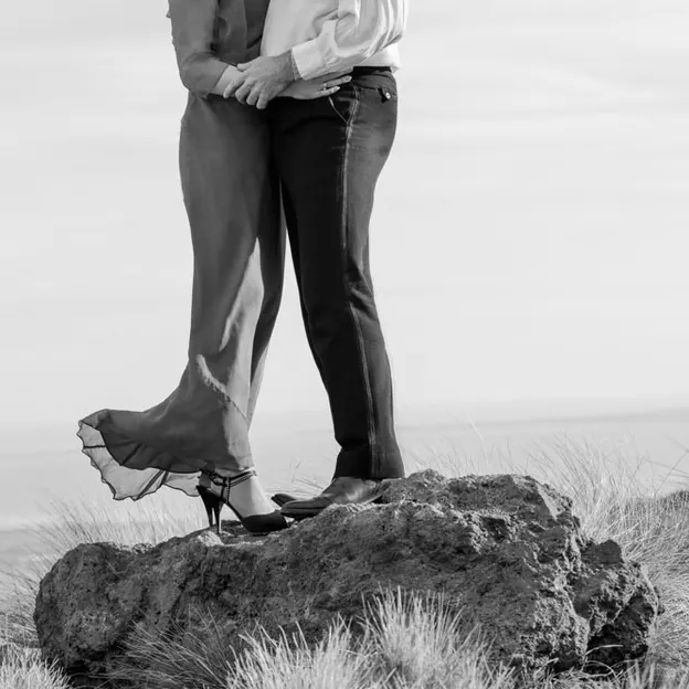 Denise & Rob Engagement Portrait — photograph 25 of 26