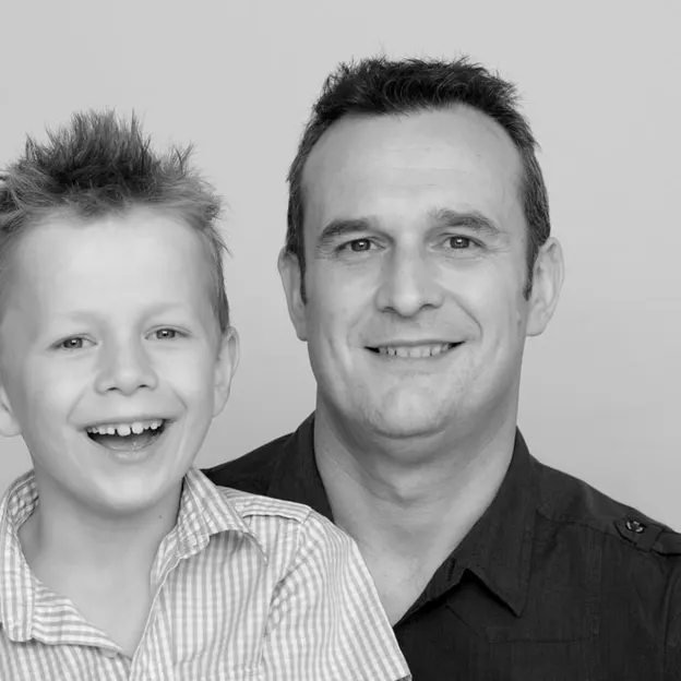 Teear Family Portrait — photograph 13 of 45