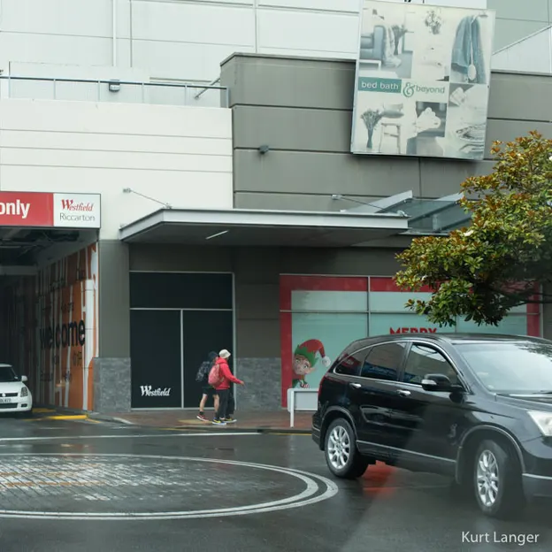 27.12.2020 Riccarton Mall — photograph 14 of 14