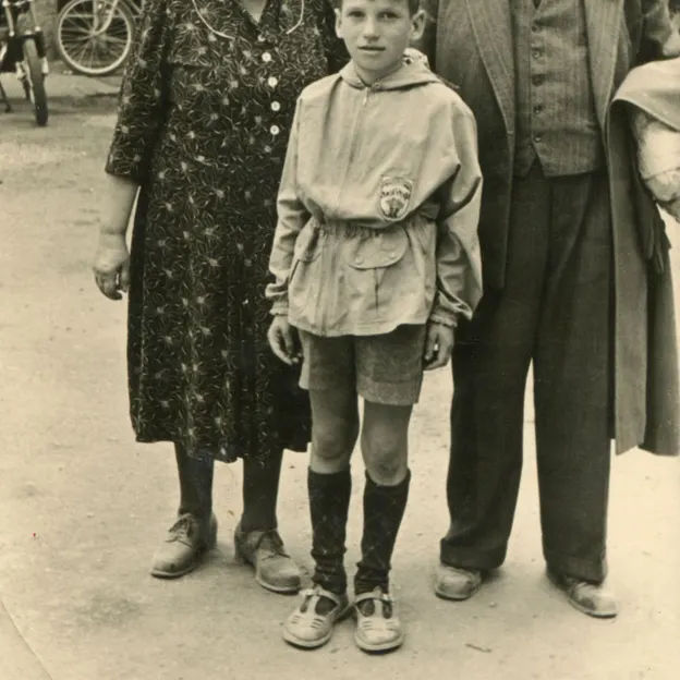 The Life Of Hans Langer — photograph 20 of 230