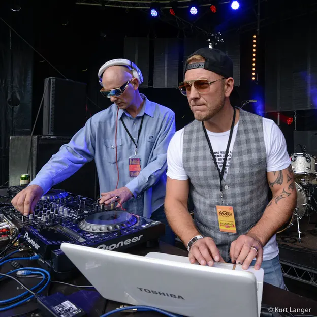 Dirty Cash At Electric Avenue (2018) — photograph 31 of 60