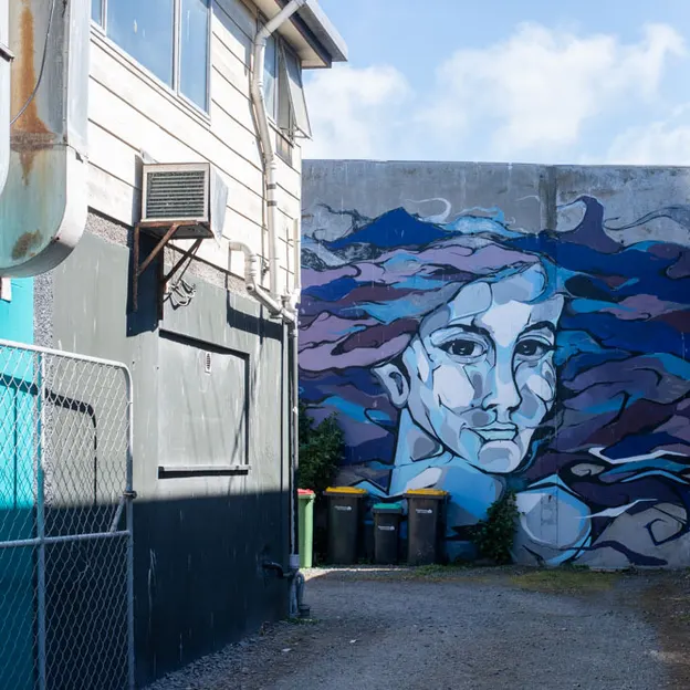 21.10.2020 New Brighton Mall Murals — photograph 9 of 14