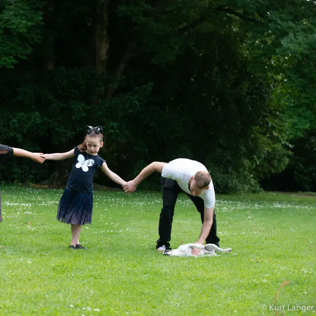 Maxwells Family Portrait — photograph 27 of 77