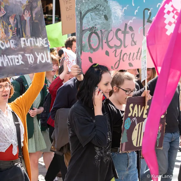 Strike for Climate Christchurch 27.09.2019 — photograph 47 of 83