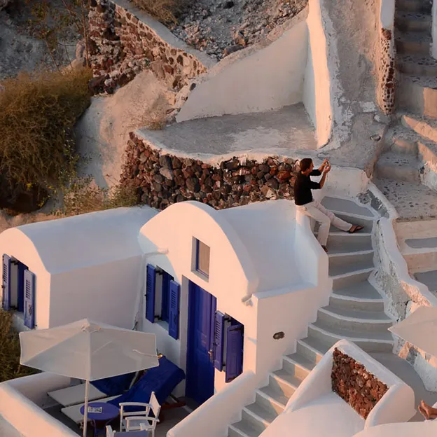 Santorini — photograph 16 of 30