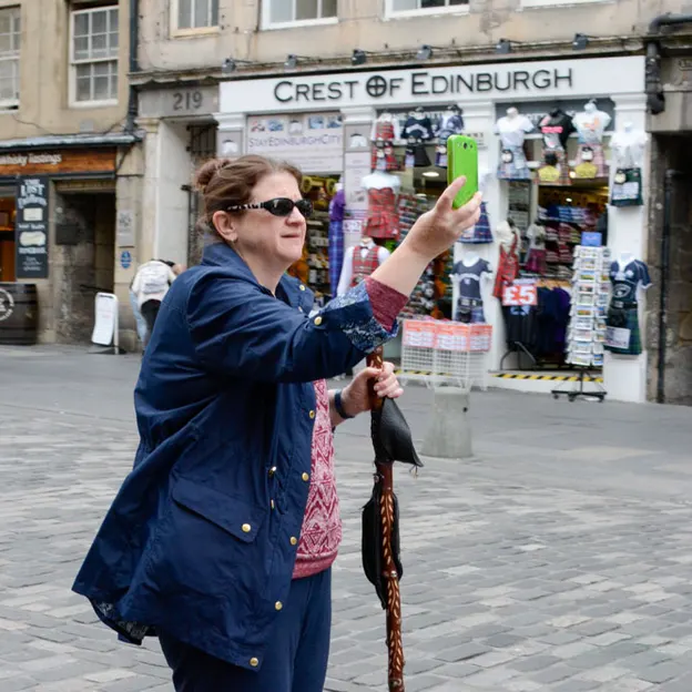 People Taking Photographs — photograph 22 of 24