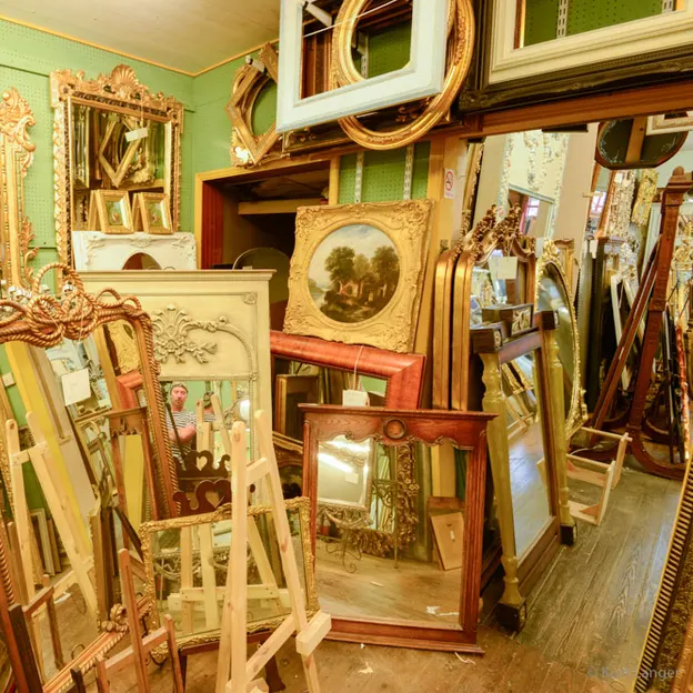 Renaissance Framing — photograph 9 of 19