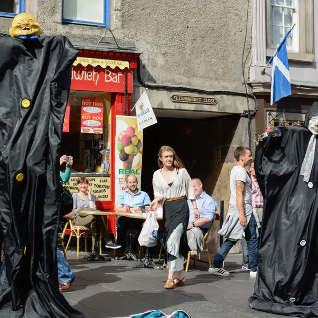 The Edinburgh Festival Fringe — photograph 26 of 49