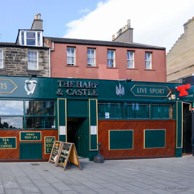 Bars, Cafes & Restaurants — photograph 31 of 47