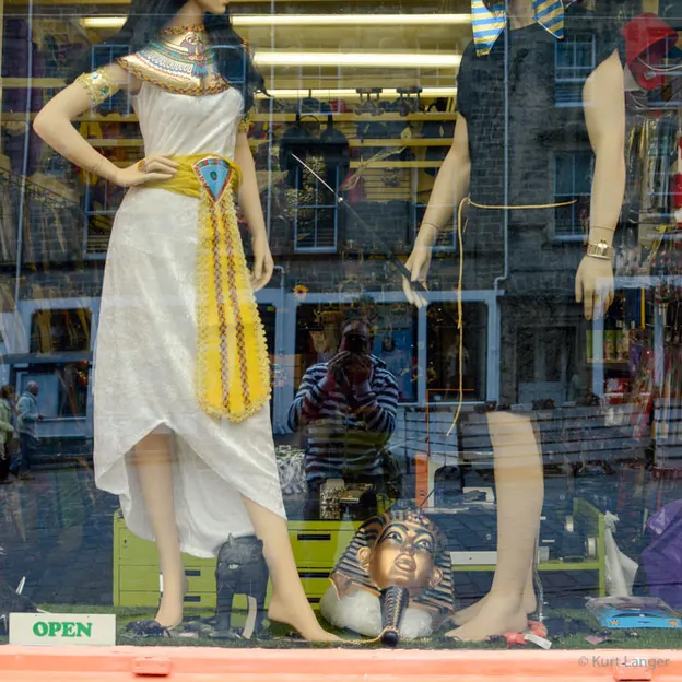 Shop Windows — photograph 12 of 55