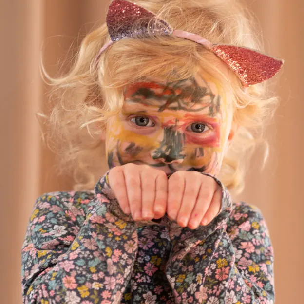 29.8.2020 Heidi Self Face Painting — photograph 20 of 20