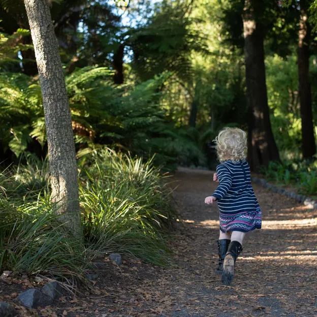 15.5.2020 Heidi at Millbrook Reserve — photograph 28 of 36