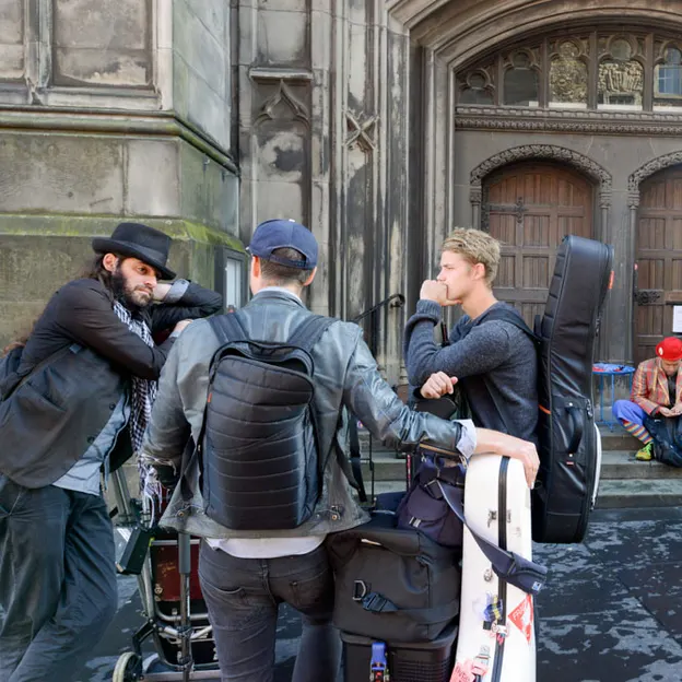 The Fringe Performers Hanging Out — photograph 10 of 11