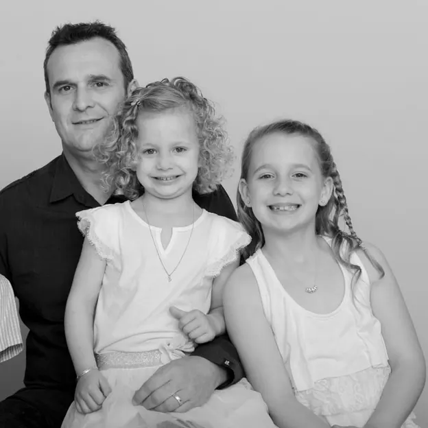 Teear Family Portrait — photograph 19 of 45
