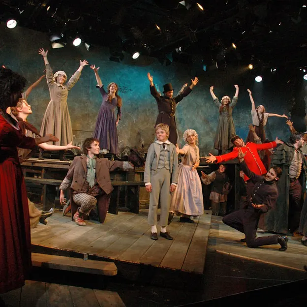 Theatre — photograph 46 of 80
