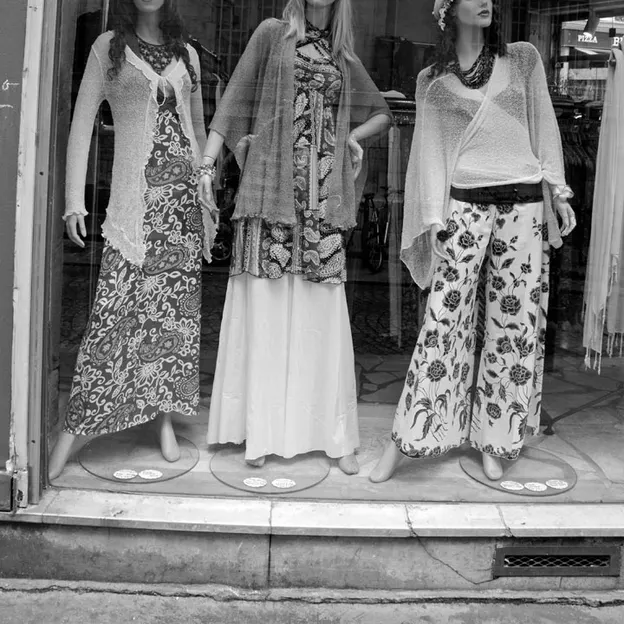 Paris 2012 — photograph 40 of 140