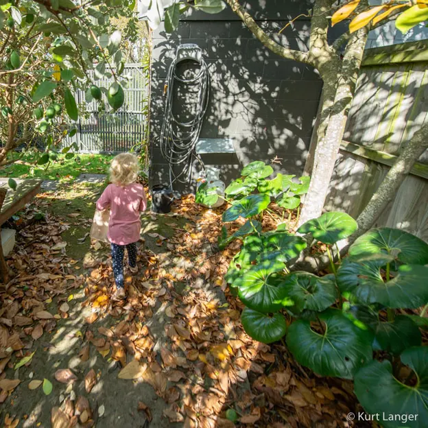 13.4.2020 Easter Hunt — photograph 14 of 32