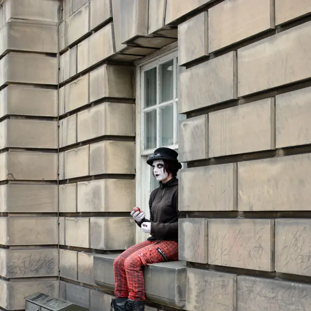 Buskers — photograph 17 of 33
