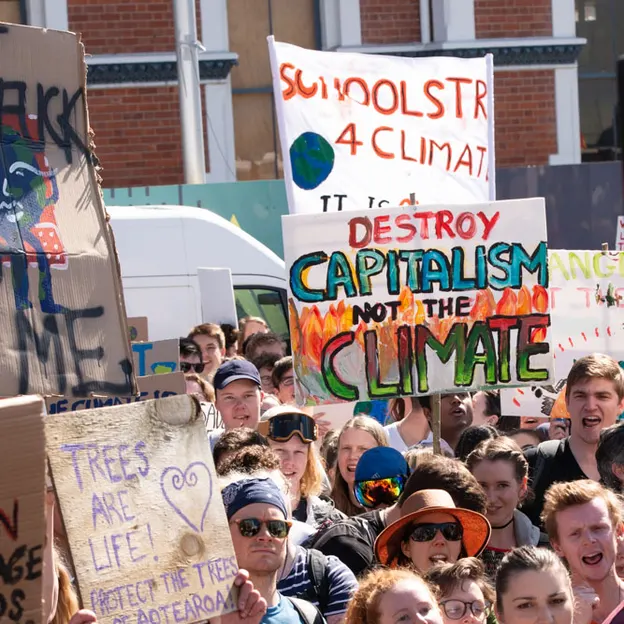 Strike for Climate Christchurch 27.09.2019 — photograph 63 of 83