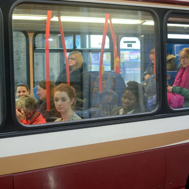 On The Buses — photograph 19 of 22