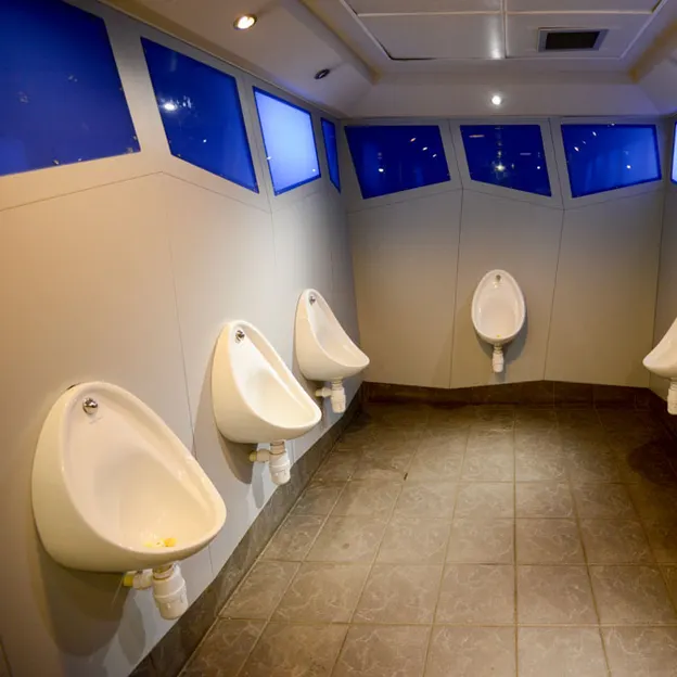 Urinal Test — photograph 9 of 30
