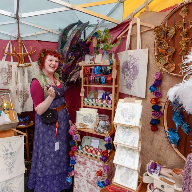 Stallholders — photograph 16 of 24
