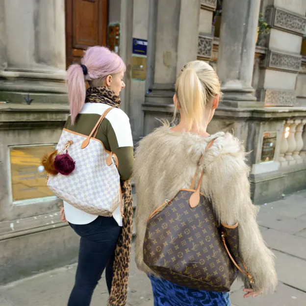 Fashionistas — photograph 14 of 20