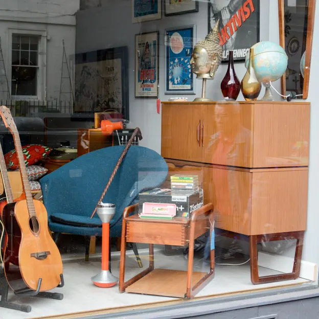 Shop Windows — photograph 34 of 55