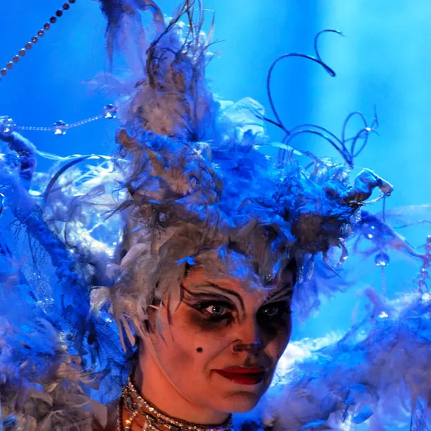 Theatre — photograph 54 of 80