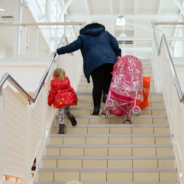 Livingston Outlet Mall — photograph 16 of 28